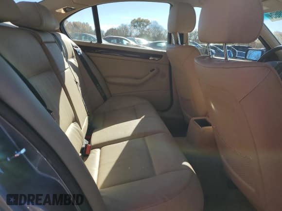 ✅ 2004 BMW 3 Series 325xi • VIN: WBAEU33474PR06277 • Lot: 90903965. Wystawiony na Copart z przebiegiem 84 404 mil. Bezpłatny archiwum sprzedaży aukcyjnych z USA i szczegółowy raport historii pojazdu na DreamBid. Zdjęcie 10.