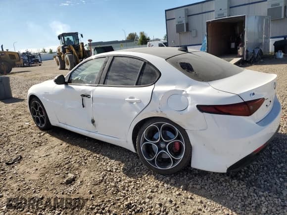 ✅ 2022 Alfa Romeo Giulia Ti • VIN: ZARFANBN5N7665638 • Lot: 84387725. Listed on Copart with 66,445 mi. Free auction sales archive from the USA and detailed vehicle history report at DreamBid. Image 2.