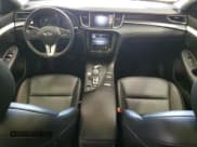 ✅ 2020 Infiniti QX50 Essential • VIN: 3PCAJ5M32LF114512 • Lot: 55072625. Wystawiony na Copart z przebiegiem 131 863 mil. Bezpłatny archiwum sprzedaży aukcyjnych z USA i szczegółowy raport historii pojazdu na DreamBid. Zdjęcie 8.