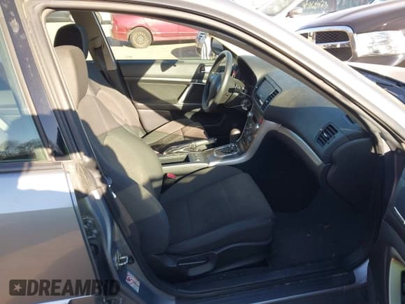 ✅ 2009 Subaru Outback Special Edition • VIN: 4S4BP61C097343083 • Lot: 43887477. Wystawiony na IAAI z przebiegiem 118 700 mil. Bezpłatny archiwum sprzedaży aukcyjnych z USA i szczegółowy raport historii pojazdu na DreamBid. Zdjęcie 5.