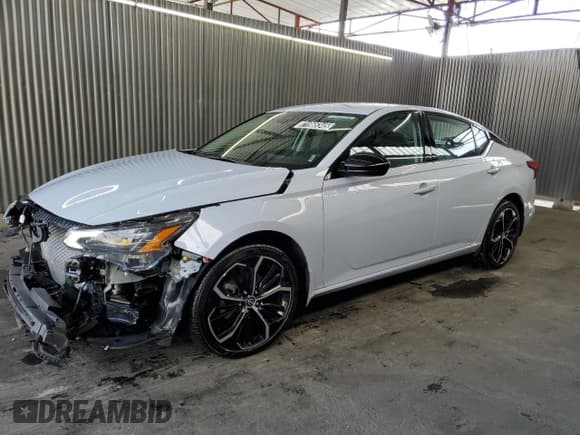 ✅ 2025 Nissan Altima SR • VIN: 1N4BL4CWXSN343479 • Lot: 71965345. Wystawiony na Copart z przebiegiem 12 575 mil. Bezpłatny archiwum sprzedaży aukcyjnych z USA i szczegółowy raport historii pojazdu na DreamBid. Zdjęcie 1.