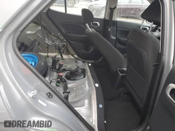 2022 Hyundai Venue SE with VIN KMHRB8A39NU175917, listed as a Copart auction lot 72757694 with 20,776 mi miles and Salvage title. Bid and sale history available at DreamBid. Image 10.