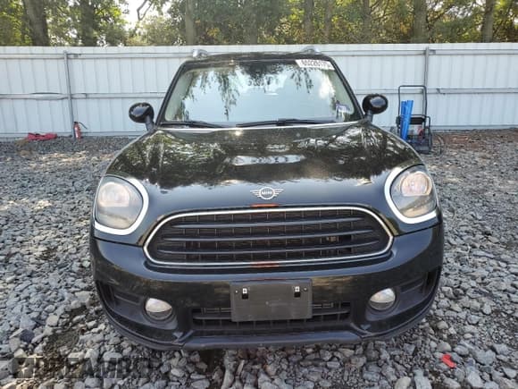 ✅ 2019 MINI Countryman Cooper • VIN: WMZYV5C51K3F58243 • Lot: 65226175. Wystawiony na Copart z przebiegiem 69 229 mil. Bezpłatny archiwum sprzedaży aukcyjnych z USA i szczegółowy raport historii pojazdu na DreamBid. Zdjęcie 5.