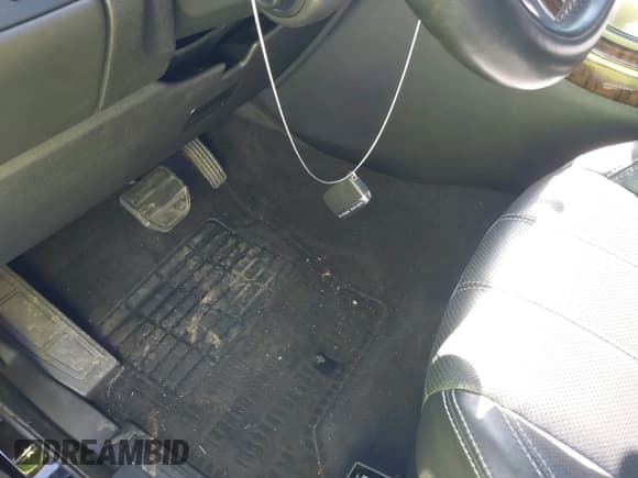 ✅ 2012 Land Rover Range Rover Sport SC • VIN: SALSH2E4XCA758122 • Lot: 41649335. Wystawiony na IAAI z przebiegiem 115 695 mil. Bezpłatny archiwum sprzedaży aukcyjnych z USA i szczegółowy raport historii pojazdu na DreamBid. Zdjęcie 11.