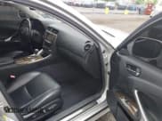 ✅ 2010 Lexus IS 250 • VIN: JTHCF5C29A5039078 • Lot: 42718134. Wystawiony na IAAI z przebiegiem 141 990 mil. Bezpłatny archiwum sprzedaży aukcyjnych z USA i szczegółowy raport historii pojazdu na DreamBid. Zdjęcie 5.