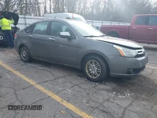 ✅ 2011 Ford Focus SE • VIN: 1FAHP3FN5BW131143 • Lot: 43623717. Wystawiony na IAAI z przebiegiem 308 961 mil. Bezpłatny archiwum sprzedaży aukcyjnych z USA i szczegółowy raport historii pojazdu na DreamBid. Zdjęcie 1.