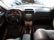 ✅ 2003 Honda Accord EX • VIN: 1HGCM66843A087502 • Lot: 50662015. Wystawiony na Copart z przebiegiem 130 341 mil. Bezpłatny archiwum sprzedaży aukcyjnych z USA i szczegółowy raport historii pojazdu na DreamBid. Zdjęcie 8.