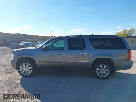 2012 Chevrolet Suburban LTZ с VIN 1GNSKKE70CR219696, выставлен на аукционе IAAI как лот 43541545 с пробегом 217 079 миль миль и . История ставок и продаж доступна на DreamBid. Изображение 14.