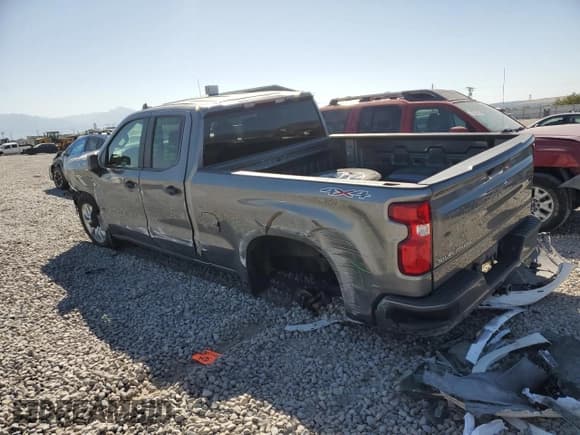 ✅ 2021 Chevrolet Silverado 1500 Custom • VIN: 1GCRYBEH9MZ106068 • Лот: 71469274. Опубликован ранее на Copart с пробегом 35 590 миль. Бесплатный доступ к архиву аукционных продаж из США и подробный отчёт об истории автомобиля на DreamBid. Изображение 2.
