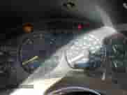 1999 Chevrolet Blazer LS z VIN 1GNCT18W1XK140616, wystawiony jako Copart lot #78567434 z przebiegiem 244 356 mil mil oraz Czysty tytuł • Clean title. Historia ofert i sprzedaży dostępna na DreamBid. Obrazek 9.