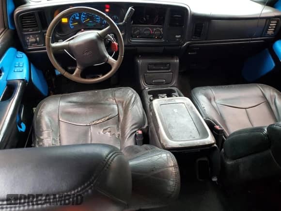 2001 Chevrolet Silverado 1500 LT z VIN 1GCEC19T31Z192995, wystawiony jako Copart lot #55569865 z przebiegiem 238 730 mil mil oraz Szkoda całkowita • Salvage title. Historia ofert i sprzedaży dostępna na DreamBid. Obrazek 8.