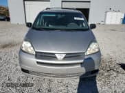 ✅ 2004 Toyota Sienna LE • VIN: 5TDBA23C94S015817 • Lot: 82618025. Listed on Copart with 200,474 mi. Free auction sales archive from the USA and detailed vehicle history report at DreamBid. Image 5.