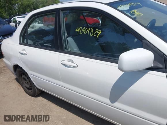 ✅ 2005 Mitsubishi Lancer ES • VIN: JA3AJ26EX5U031240 • Лот: 42464829. Опубликован ранее на IAAI с пробегом 196 239 миль. Бесплатный доступ к архиву аукционных продаж из США и подробный отчёт об истории автомобиля на DreamBid. Изображение 14.