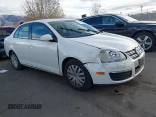 ✅ 2010 Volkswagen Jetta S • VIN: 3VWJX7AJ3AM003616 • Лот: 43747102. Опубликован ранее на IAAI с пробегом 186 283 миль. Бесплатный доступ к архиву аукционных продаж из США и подробный отчёт об истории автомобиля на DreamBid. Изображение 1.