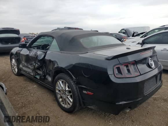 2014 Ford Mustang V6 с VIN 1ZVBP8EM1E5305903, выставлен на аукционе Copart как лот 86144315 с пробегом 172 158 миль миль и Списание • Salvage title. История ставок и продаж доступна на DreamBid. Изображение 2.