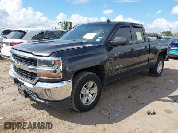 ✅ 2016 Chevrolet Silverado 1500 LT • VIN: 1GCVKREH4GZ312752 • Лот: 43278793. Опубликован ранее на IAAI с пробегом 201 923 миль. Бесплатный доступ к архиву аукционных продаж из США и подробный отчёт об истории автомобиля на DreamBid. Изображение 2.