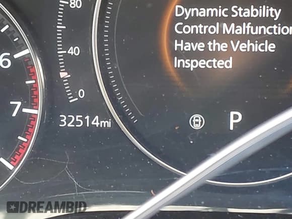 ✅ 2022 Mazda CX-30 Premium • VIN: 3MVDMBDY0NM459310 • Lot: 41614937. Wystawiony na IAAI z przebiegiem 32 514 mil. Bezpłatny archiwum sprzedaży aukcyjnych z USA i szczegółowy raport historii pojazdu na DreamBid. Zdjęcie 15.