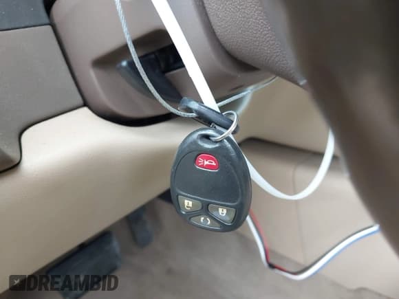 ✅ 2010 GMC Sierra 1500 • VIN: 3GTXKWE26AG242746 • Лот: 41892737. Опубликован ранее на IAAI с пробегом 248 429 миль. Бесплатный доступ к архиву аукционных продаж из США и подробный отчёт об истории автомобиля на DreamBid. Изображение 11.