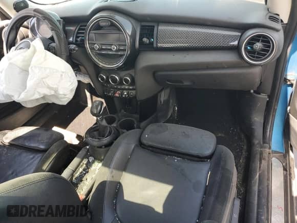 2015 MINI Hardtop S с VIN WMWXP7C59F2A37524, выставлен на аукционе Copart как лот 58071575 с пробегом Не указан миль и Списание • Salvage title. История ставок и продаж доступна на DreamBid. Изображение 8.