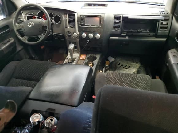 ✅ 2013 Toyota Tundra • VIN: 5TFUY5F11DX285117 • Lot: 86246065. Listed on Copart with 192,849 mi. Free auction sales archive from the USA and detailed vehicle history report at DreamBid. Image 8.