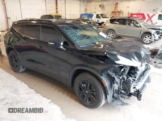 ✅ 2022 Chevrolet Blazer LT • VIN: 3GNKBHR44NS192991 • Lot: 43370857. Listed on IAAI with 33,604 mi. Free auction sales archive from the USA and detailed vehicle history report at DreamBid. Image 1.