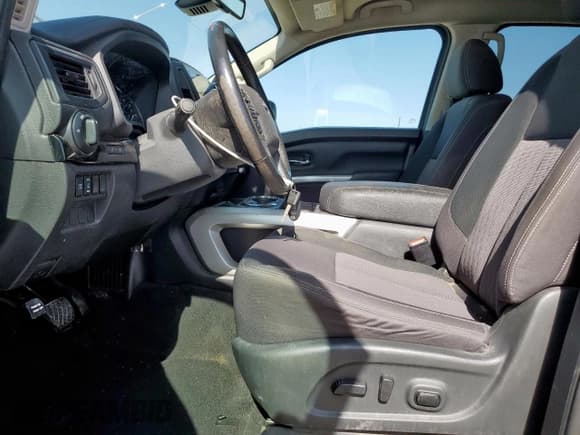 ✅ 2024 Nissan Titan SV • VIN: 1N6AA1EFXRN101631 • Лот: 65251585. Опубликован ранее на Copart с пробегом 91 698 миль. Бесплатный доступ к архиву аукционных продаж из США и подробный отчёт об истории автомобиля на DreamBid. Изображение 7.