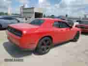 2015 Dodge Challenger R/T z VIN 2C3CDZAT4FH712793, wystawiony jako Copart lot #69822155 z przebiegiem Nie podano mil oraz Szkoda całkowita • Salvage title. Historia ofert i sprzedaży dostępna na DreamBid. Obrazek 3.