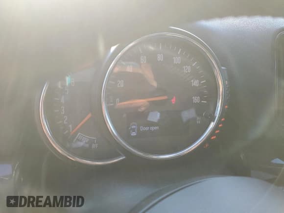 ✅ 2017 MINI Countryman Cooper S • VIN: WMZYT3C30H3D97868 • Lot: 46655275. Wystawiony na Copart z przebiegiem Nie podano. Bezpłatny archiwum sprzedaży aukcyjnych z USA i szczegółowy raport historii pojazdu na DreamBid. Zdjęcie 9.