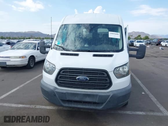 ✅ 2018 Ford Transit XL • VIN: 1FMZK1CM4JKB04949 • Lot: 39895688. Wystawiony na IAAI z przebiegiem 88 804 mil. Bezpłatny archiwum sprzedaży aukcyjnych z USA i szczegółowy raport historii pojazdu na DreamBid. Zdjęcie 12.