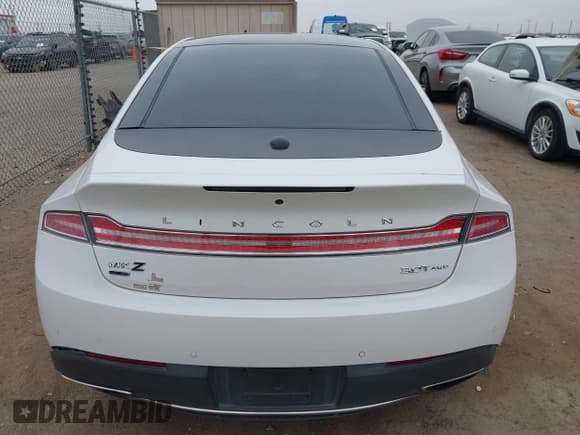 ✅ 2018 Lincoln MKZ • VIN: 3LN6L5HC4JR609425 • Lot: 41779774. Listed on IAAI with 117,243 mi. Free auction sales archive from the USA and detailed vehicle history report at DreamBid. Image 16.