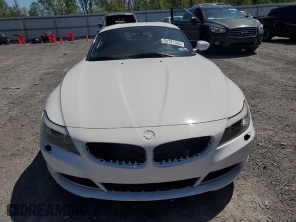 ✅ 2011 BMW Z4 sDrive30i • VIN: WBALM5C59BE378262 • Lot: 54131335. Listed on Copart with 34,927 mi. Free auction sales archive from the USA and detailed vehicle history report at DreamBid. Image 5.