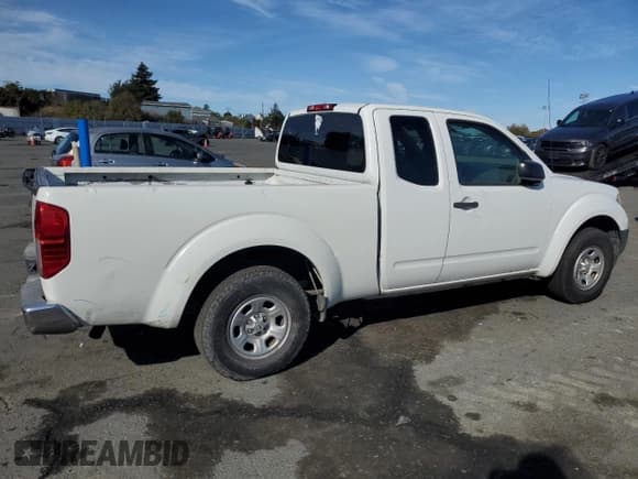 ✅ 2015 Nissan Frontier S • VIN: 1N6BD0CT9FN730016 • Lot: 92240125. Wystawiony na Copart z przebiegiem 170 668 mil. Bezpłatny archiwum sprzedaży aukcyjnych z USA i szczegółowy raport historii pojazdu na DreamBid. Zdjęcie 3.