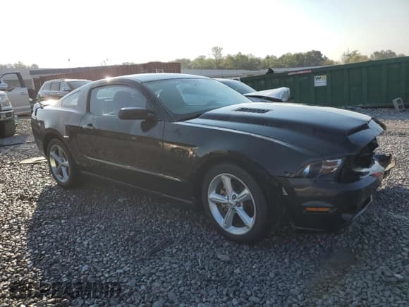 ✅ 2010 Ford Mustang V6 • VIN: 1ZVBP8AN0A5178988 • Lot: 71474075. Wystawiony na Copart z przebiegiem Nie podano. Bezpłatny archiwum sprzedaży aukcyjnych z USA i szczegółowy raport historii pojazdu na DreamBid. Zdjęcie 4.