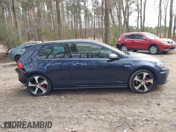 ✅ 2016 Volkswagen Golf GTI S • VIN: 3VWYT7AU1GM037714 • Lot: 41840958. Listed on IAAI with 92,170 mi. Free auction sales archive from the USA and detailed vehicle history report at DreamBid. Image 13.