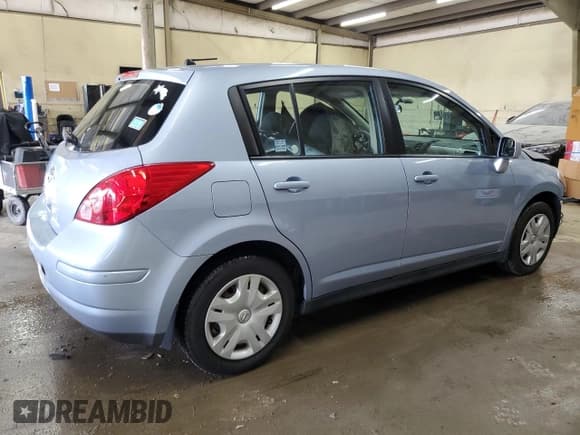 ✅ 2010 Nissan Versa S • VIN: 3N1BC1CP0AL445862 • Lot: 57553615. Listed on Copart with 20,507 mi. Free auction sales archive from the USA and detailed vehicle history report at DreamBid. Image 3.