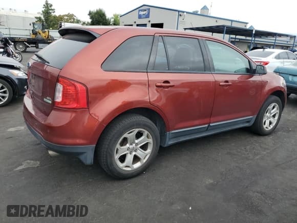 ✅ 2014 Ford Edge SEL • VIN: 2FMDK3J96EBB50576 • Лот: 67866935. Опубликован ранее на Copart с пробегом 177 886 миль. Бесплатный доступ к архиву аукционных продаж из США и подробный отчёт об истории автомобиля на DreamBid. Изображение 3.