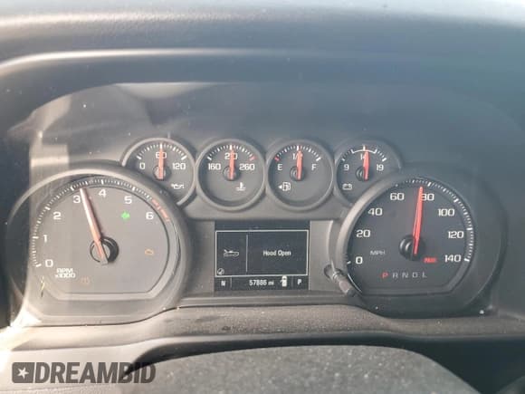 ✅ 2020 Chevrolet Silverado 1500 Custom • VIN: 1GCPWBEF2LZ144946 • Lot: 82609414. Wystawiony na Copart z przebiegiem 57 886 mil. Bezpłatny archiwum sprzedaży aukcyjnych z USA i szczegółowy raport historii pojazdu na DreamBid. Zdjęcie 9.