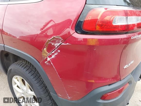 ✅ 2016 Jeep Cherokee Latitude • VIN: 1C4PJMCS9GW263739 • Lot: 43728551. Listed on IAAI with 171,452 mi. Free auction sales archive from the USA and detailed vehicle history report at DreamBid. Image 6.