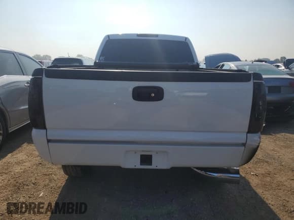 ✅ 2007 Chevrolet Silverado 2500HD LT3 • VIN: 1GCHK23D57F158753 • Lot: 67315965. Listed on Copart with 180,242 mi. Free auction sales archive from the USA and detailed vehicle history report at DreamBid. Image 6.