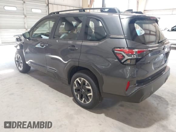✅ 2025 Subaru Forester • VIN: JF2SLDAC3SH489449 • Lot: 42607170. Listed on IAAI with 975 mi. Free auction sales archive from the USA and detailed vehicle history report at DreamBid. Image 3.