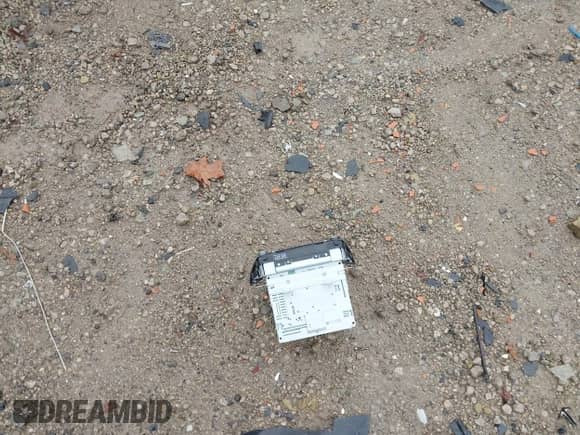 2010 Hyundai Tucson GLS with VIN KM8JUCAC8AU042134, listed as a IAAI auction lot 43564698 with 77,937 mi miles and . Bid and sale history available at DreamBid. Image 12.