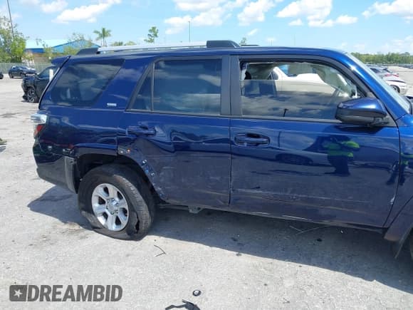 ✅ 2021 Toyota 4Runner SR5 • VIN: JTEEU5JR7M5238629 • Lot: 41890111. Wystawiony na IAAI z przebiegiem 96 087 mil. Bezpłatny archiwum sprzedaży aukcyjnych z USA i szczegółowy raport historii pojazdu na DreamBid. Zdjęcie 6.
