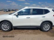 ✅ 2017 Nissan Rogue SV • VIN: KNMAT2MTXHP603326 • Lot: 43110800. Wystawiony na IAAI z przebiegiem 111 289 mil. Bezpłatny archiwum sprzedaży aukcyjnych z USA i szczegółowy raport historii pojazdu na DreamBid. Zdjęcie 14.