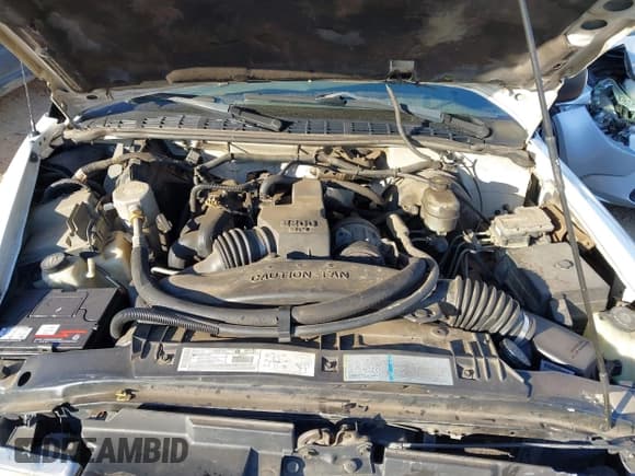 ✅ 2002 Chevrolet S-10 LS • VIN: 1GCCS145128108876 • Lot: 41442182. Listed on IAAI with 215,368 mi. Free auction sales archive from the USA and detailed vehicle history report at DreamBid. Image 10.