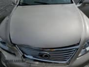 ✅ 2012 Lexus LS 460 • VIN: JTHBL5EF4C5108718 • Лот: 60070225. Опубликован ранее на Copart с пробегом 27 452 миль. Бесплатный доступ к архиву аукционных продаж из США и подробный отчёт об истории автомобиля на DreamBid. Изображение 11.