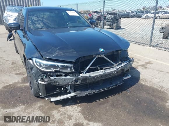 ✅ 2021 BMW 3 Series 330i • VIN: 3MW5R1J03M8B91972 • Lot: 43376761. Listed on IAAI with 29,589 mi. Free auction sales archive from the USA and detailed vehicle history report at DreamBid. Image 6.