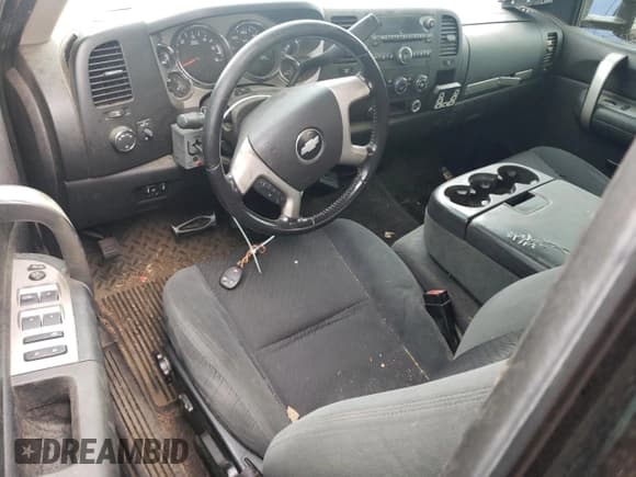 ✅ 2009 Chevrolet Silverado 2500HD LT • VIN: 1GCHK59K59E152208 • Лот: 86868404. Опубликован ранее на Copart с пробегом Не указан. Бесплатный доступ к архиву аукционных продаж из США и подробный отчёт об истории автомобиля на DreamBid. Изображение 8.