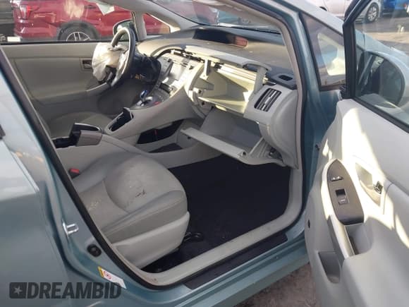 ✅ 2015 Toyota Prius Four • VIN: JTDKN3DU9F1949283 • Lot: 43704014. Listed on IAAI with 71,446 mi. Free auction sales archive from the USA and detailed vehicle history report at DreamBid. Image 5.