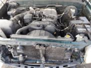 ✅ 2003 Toyota Tundra SR5 • VIN: 5TBRN341X3S396378 • Lot: 90815095. Wystawiony na Copart z przebiegiem 299 242 mil. Bezpłatny archiwum sprzedaży aukcyjnych z USA i szczegółowy raport historii pojazdu na DreamBid. Zdjęcie 11.