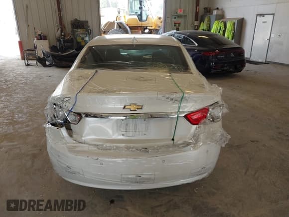 ✅ 2015 Chevrolet Impala LT • VIN: 1G1115SLXFU114815 • Lot: 42734350. Listed on IAAI with 192,818 mi. Free auction sales archive from the USA and detailed vehicle history report at DreamBid. Image 16.